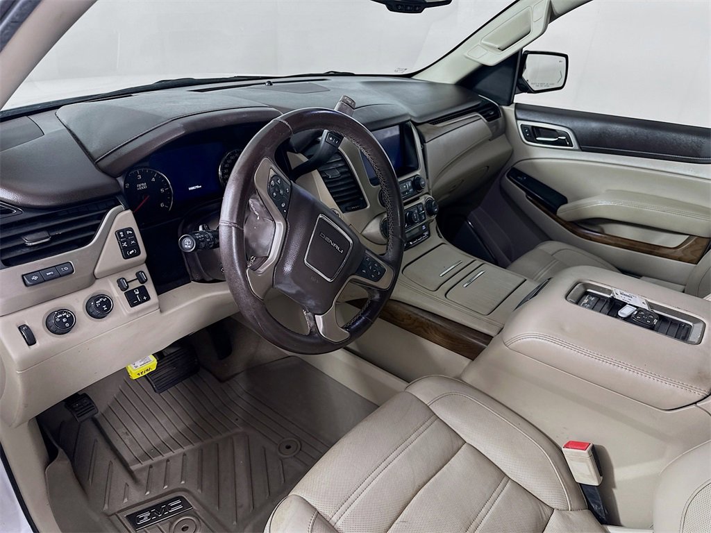 Used 2020 GMC Yukon Denali w/ Open Road Package image 31