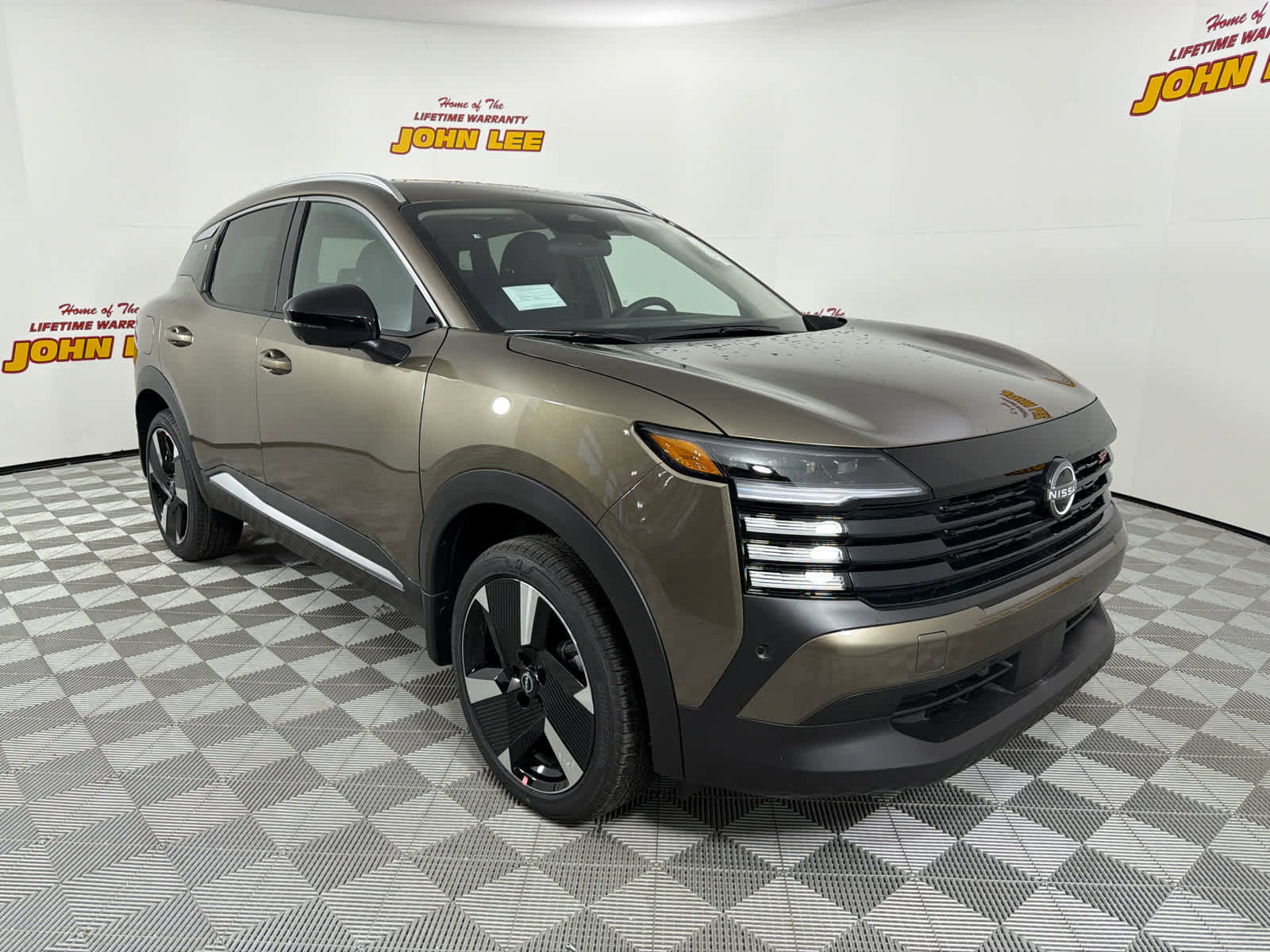 New 2026 Nissan Kicks SR w/ SR Premium Package image 9