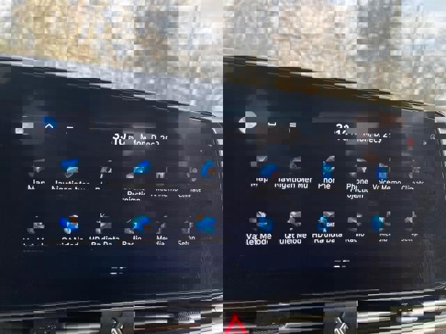 Used 2024 Hyundai Elantra SEL image 13