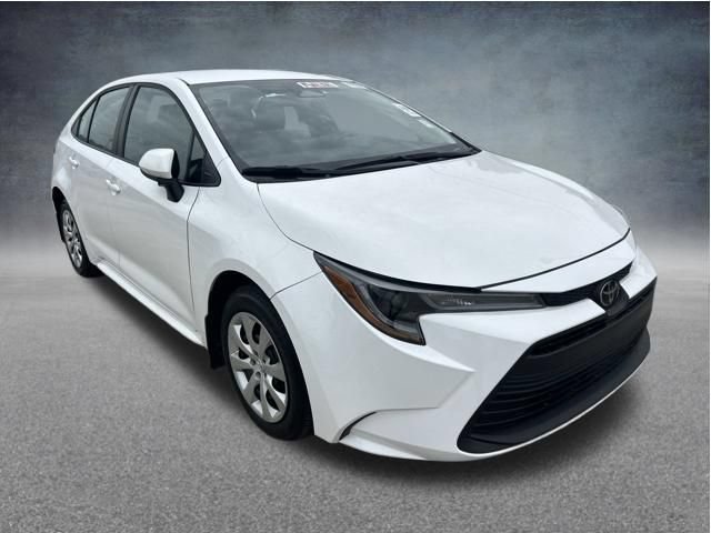 Used 2025 Toyota Corolla LE FWD image 15