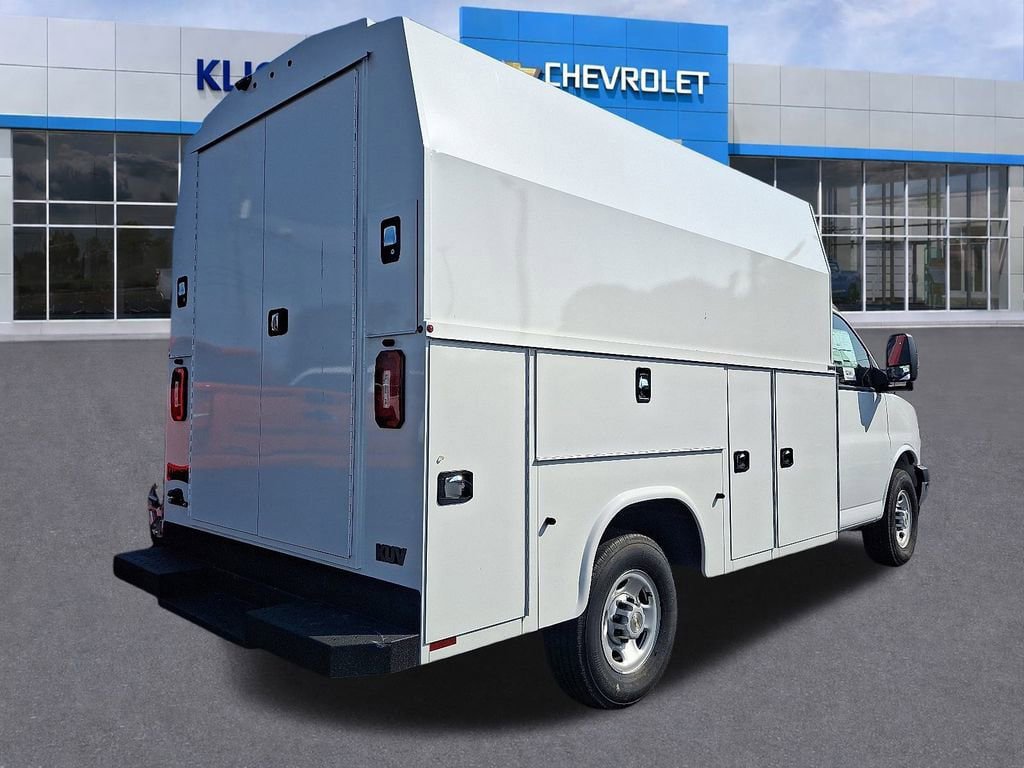 New 2024 Chevrolet Express 3500 1WT Cutaway Van w/ Power Convenience Package image 4