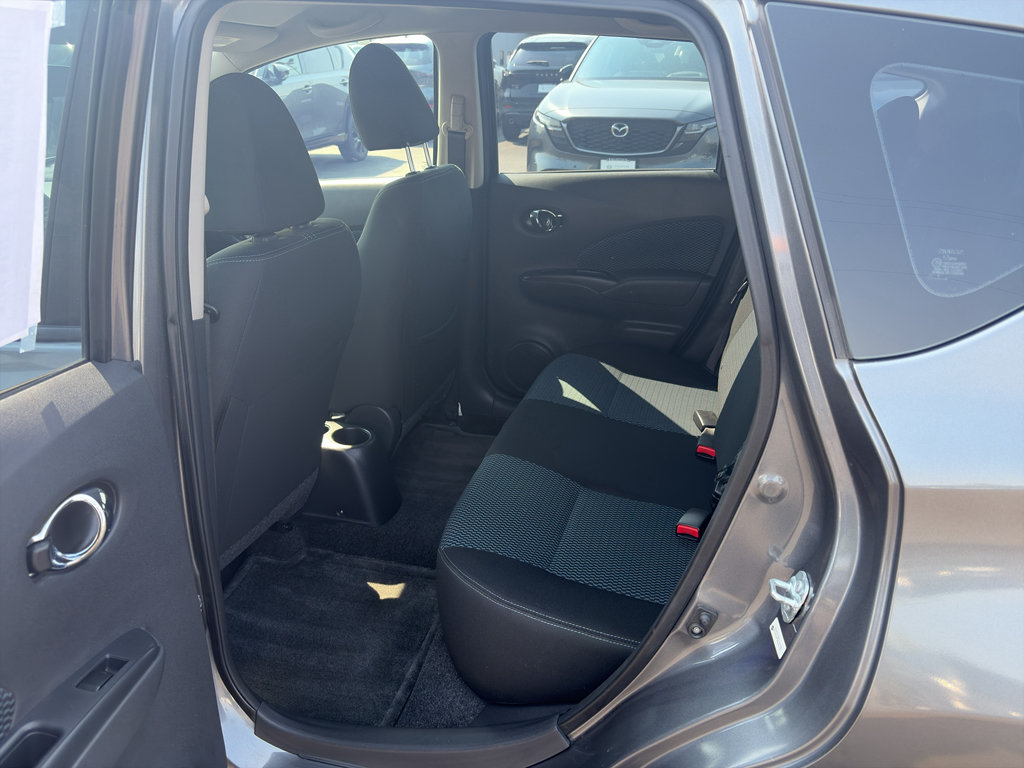 Used 2016 Nissan Versa Note SV FWD image 14