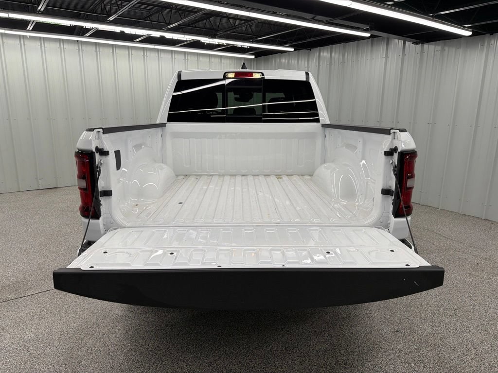 Used 2026 RAM 1500 Lone Star AWD/4WD image 9