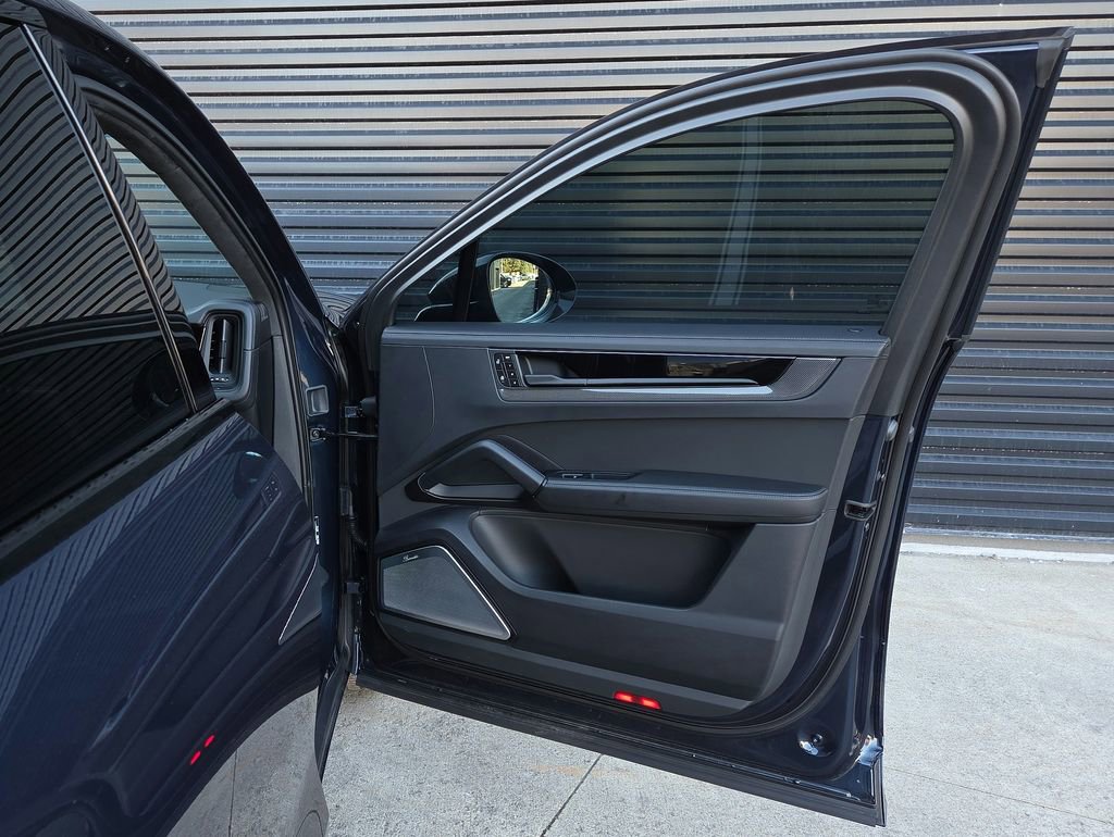 Certified 2026 Porsche Cayenne GTS image 19