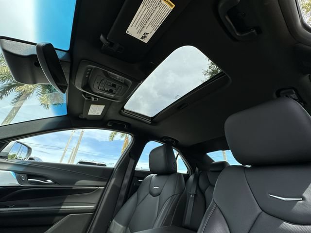 Used 2023 Cadillac CT4 Premium Luxury RWD image 29