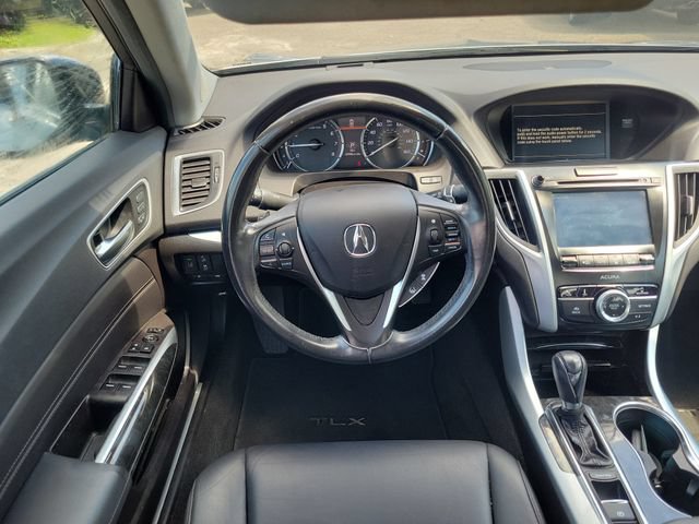 Used 2020 Acura TLX FWD image 10
