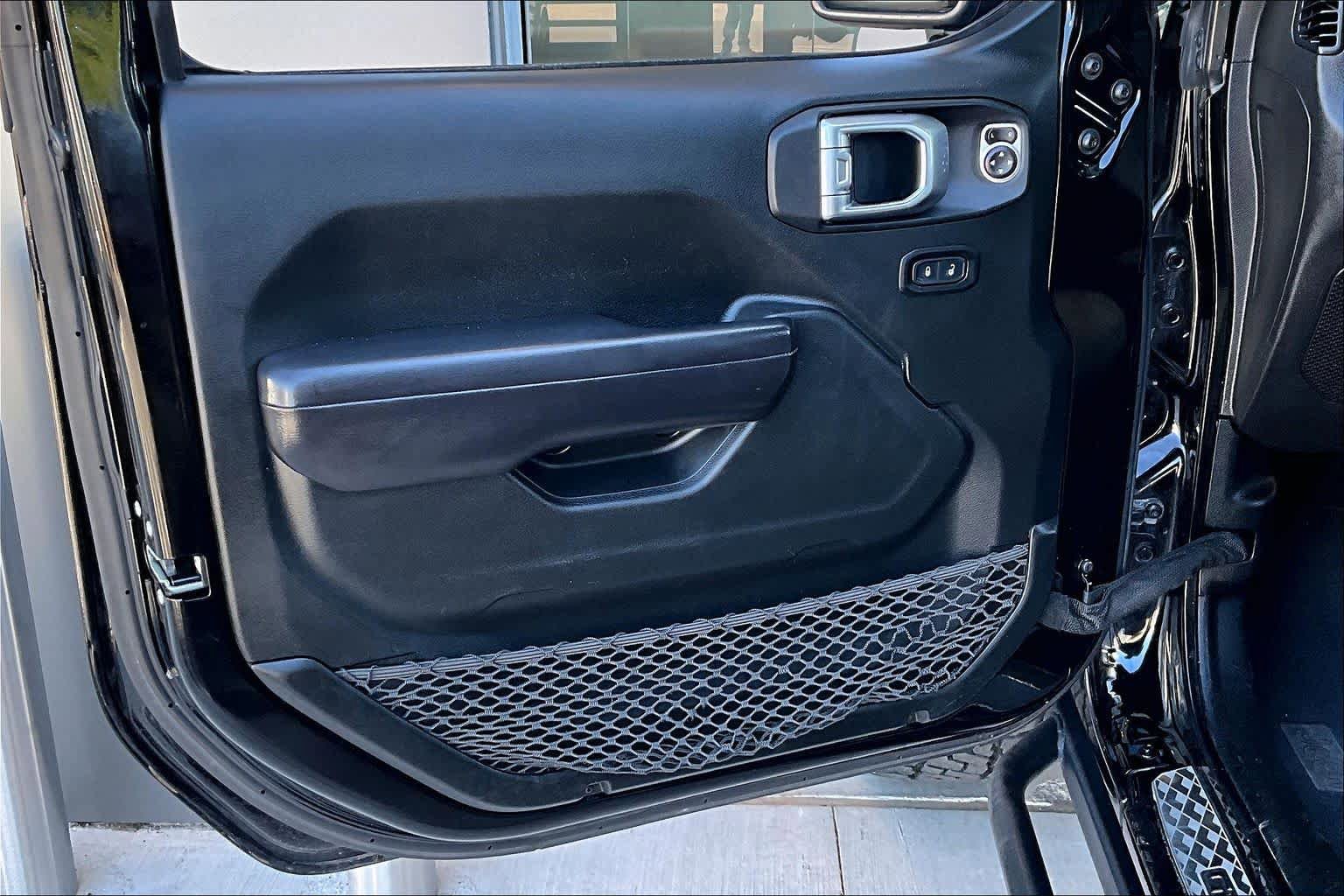Used 2020 Jeep Gladiator Sport w/ Quick Order Package 24S AWD/4WD image 21