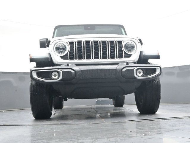 Used 2025 Jeep Wrangler Unlimited Sahara AWD/4WD image 38
