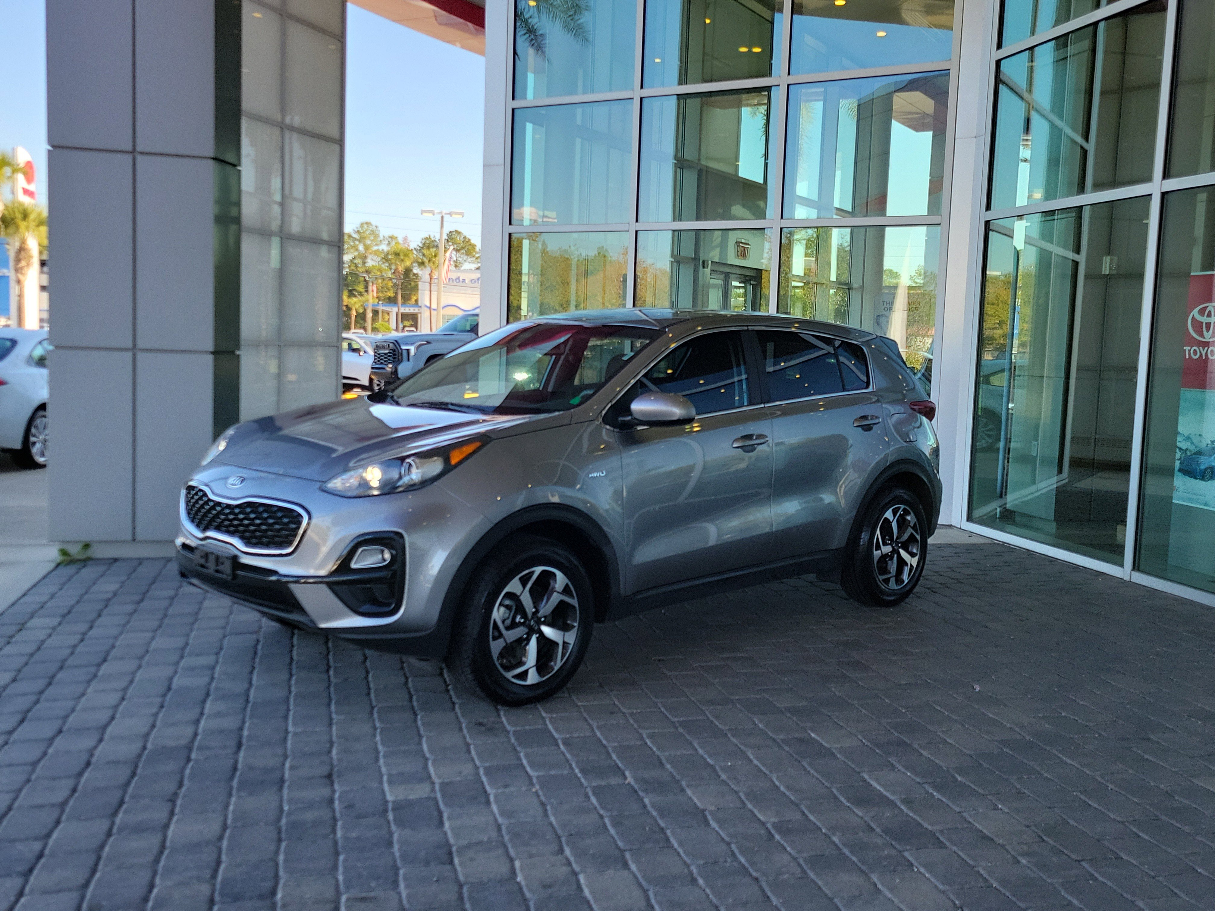 Used 2021 Kia Sportage LX image 32