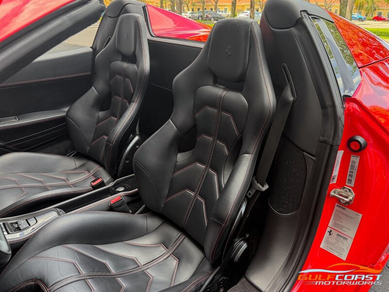 Used 2013 Ferrari 458 Spider RWD image 18