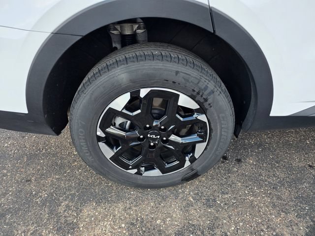 Used 2025 Kia Sorento S AWD/4WD image 9