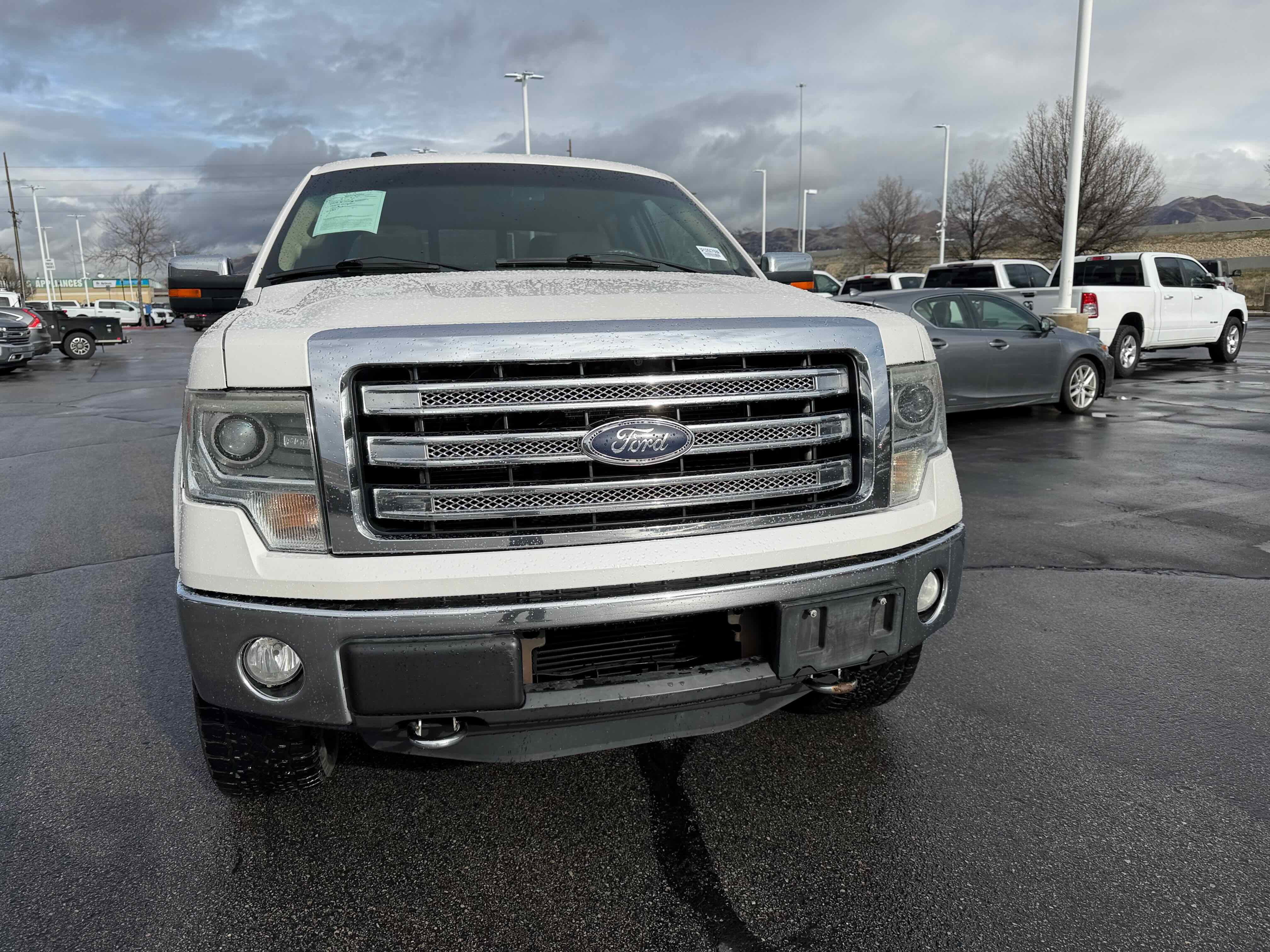 Used 2013 Ford F150 Lariat w/ Luxury Equipment Group image 12