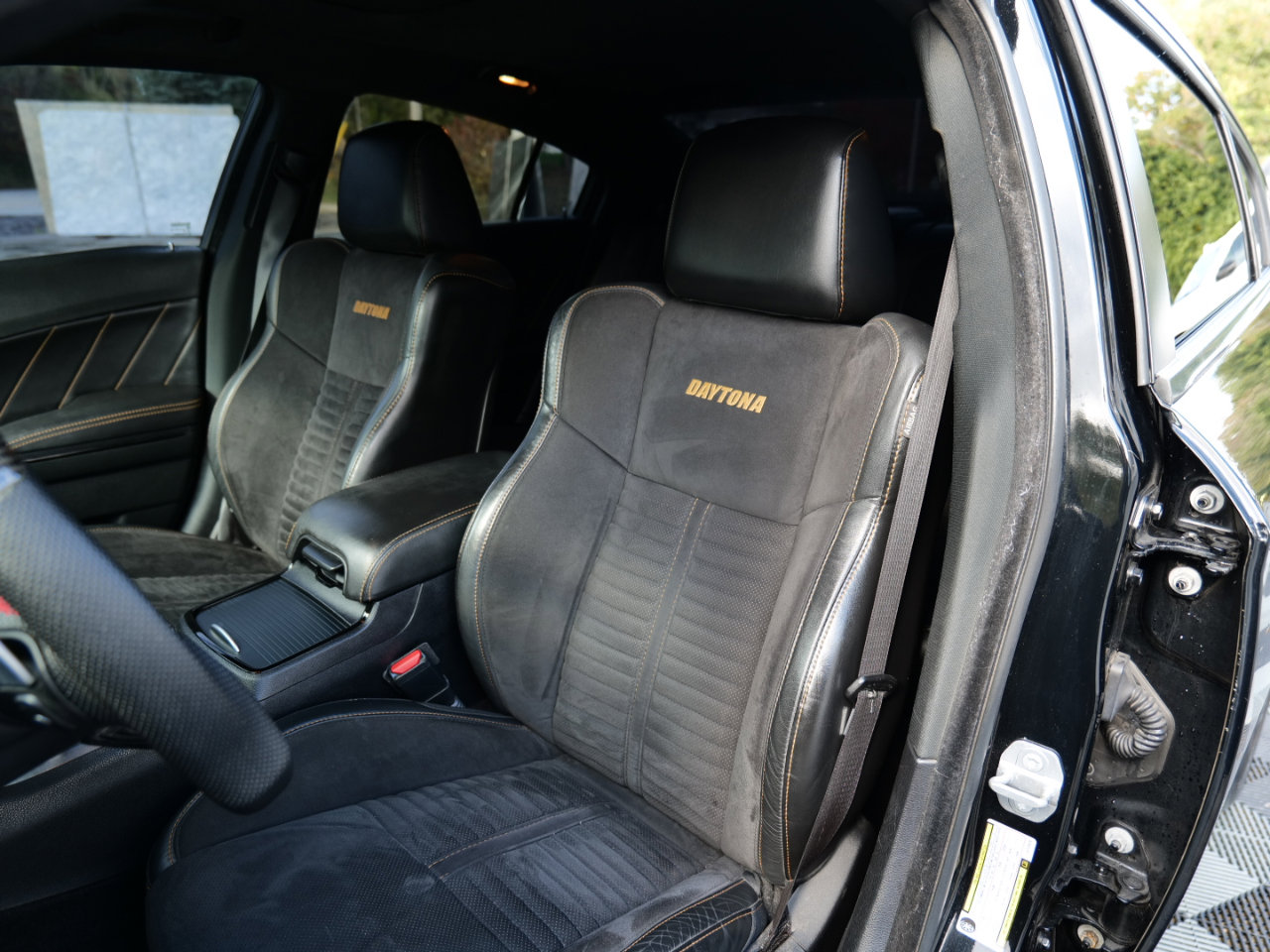 Used 2018 Dodge Charger R/T image 16