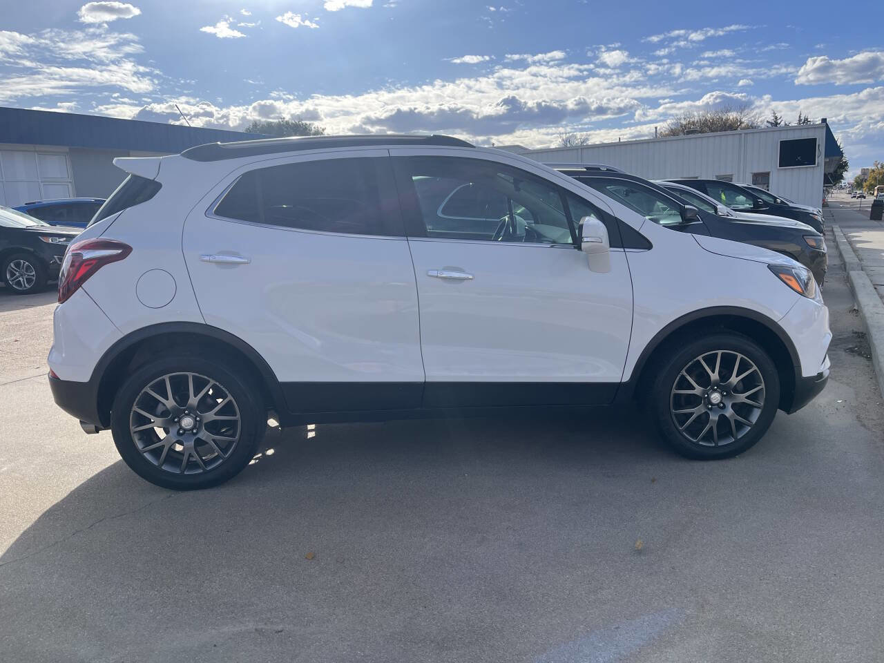 Used 2019 Buick Encore Sport Touring AWD/4WD image 28