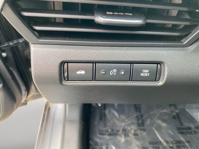 Used 2024 Nissan Altima 2.5 SV image 18