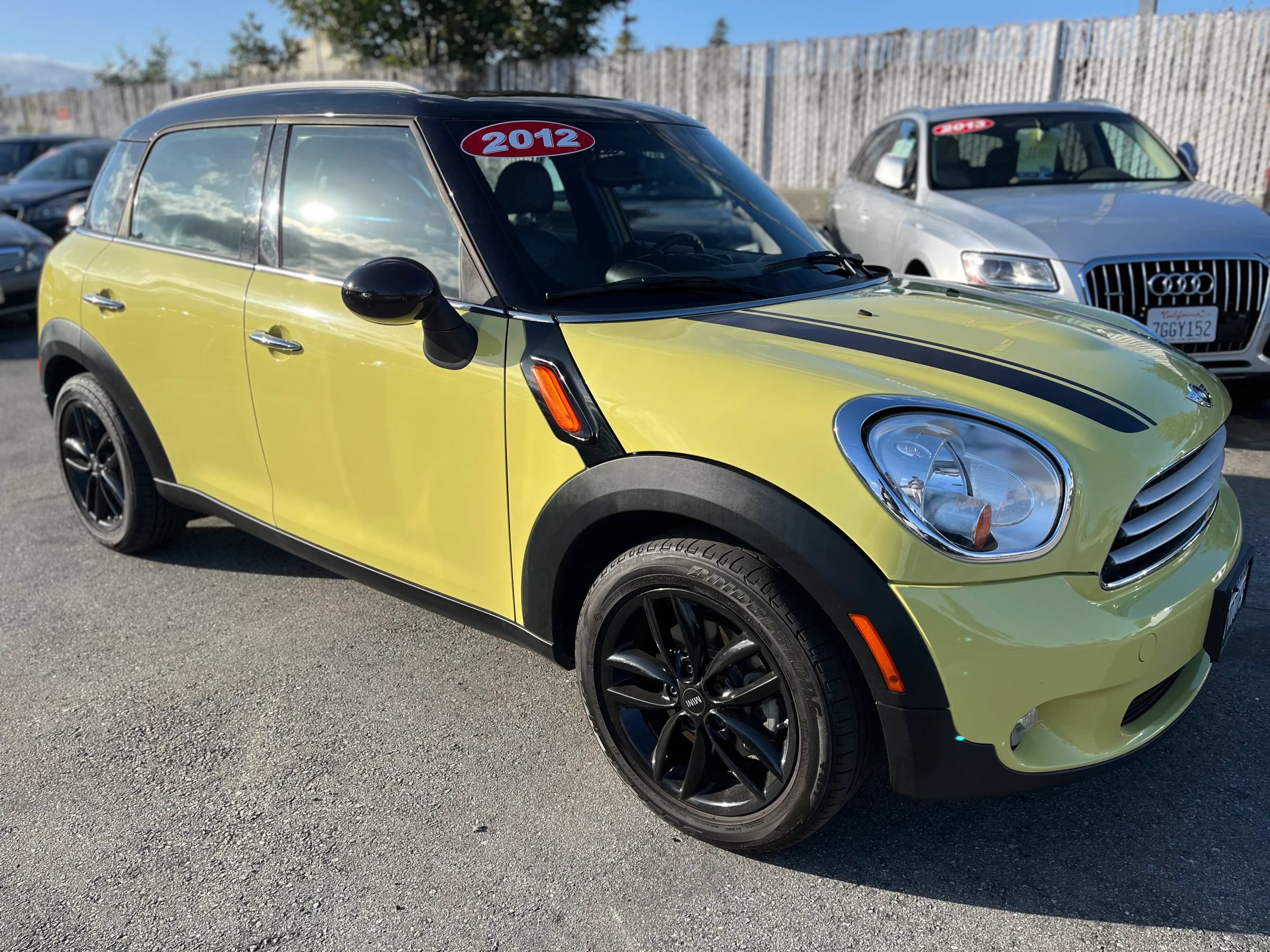Used 2012 MINI Cooper Countryman FWD image 1