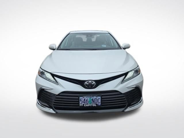Used 2022 Toyota Camry XLE AWD/4WD image 8