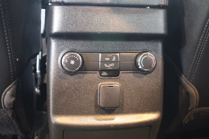 Used 2018 Ford Explorer Sport AWD/4WD image 25
