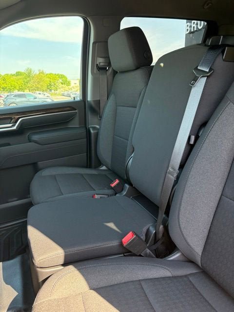 New 2026 GMC Sierra 3500 SLE w/ SLE Convenience Package AWD/4WD image 28