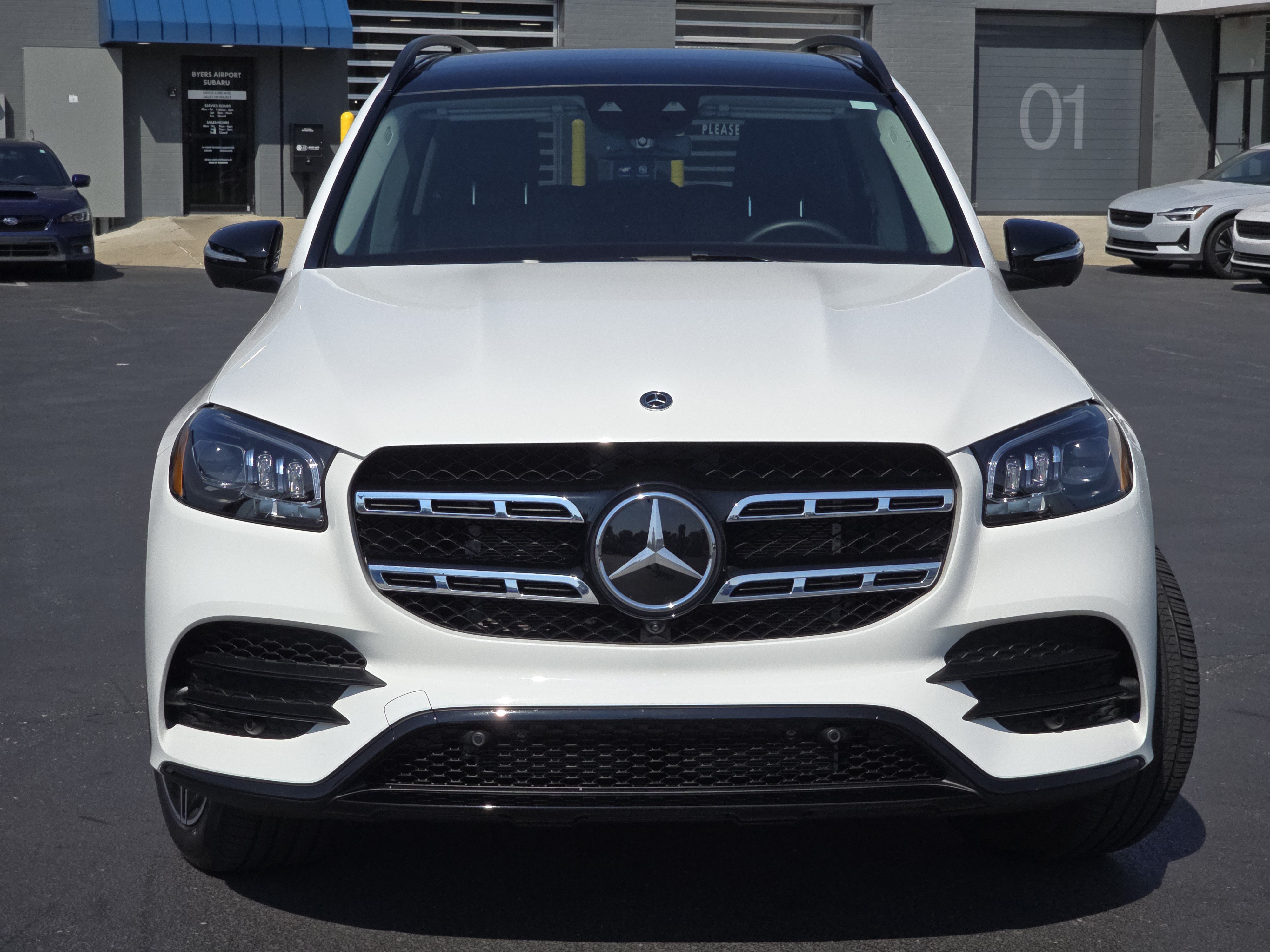 Used 2023 Mercedes-Benz GLS 450 4MATIC image 2