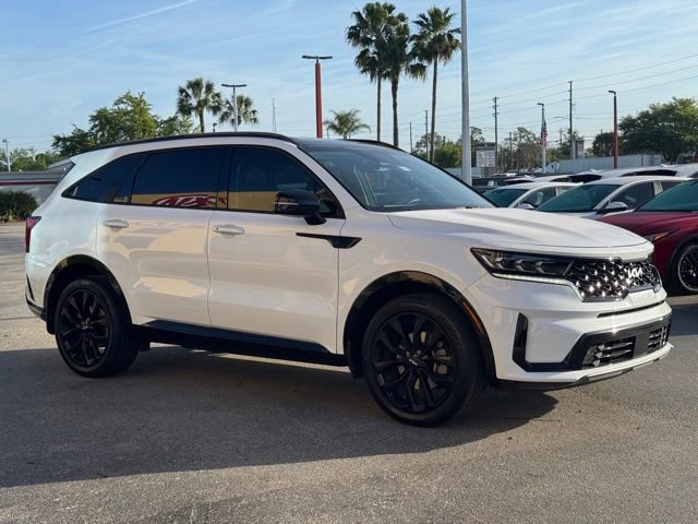 Used 2023 Kia Sorento SX image 4