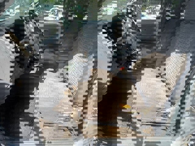 Used 2001 Nissan Xterra SE image 9