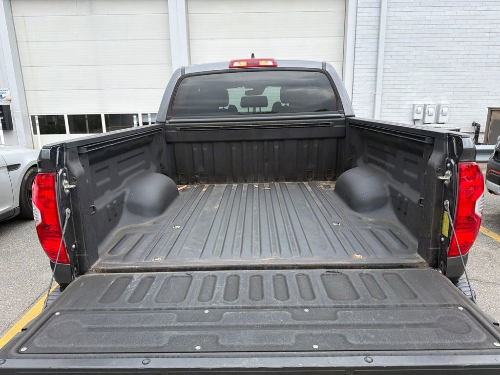 Used 2020 Toyota Tundra SR5 w/ SR5 Upgrade Package AWD/4WD image 12