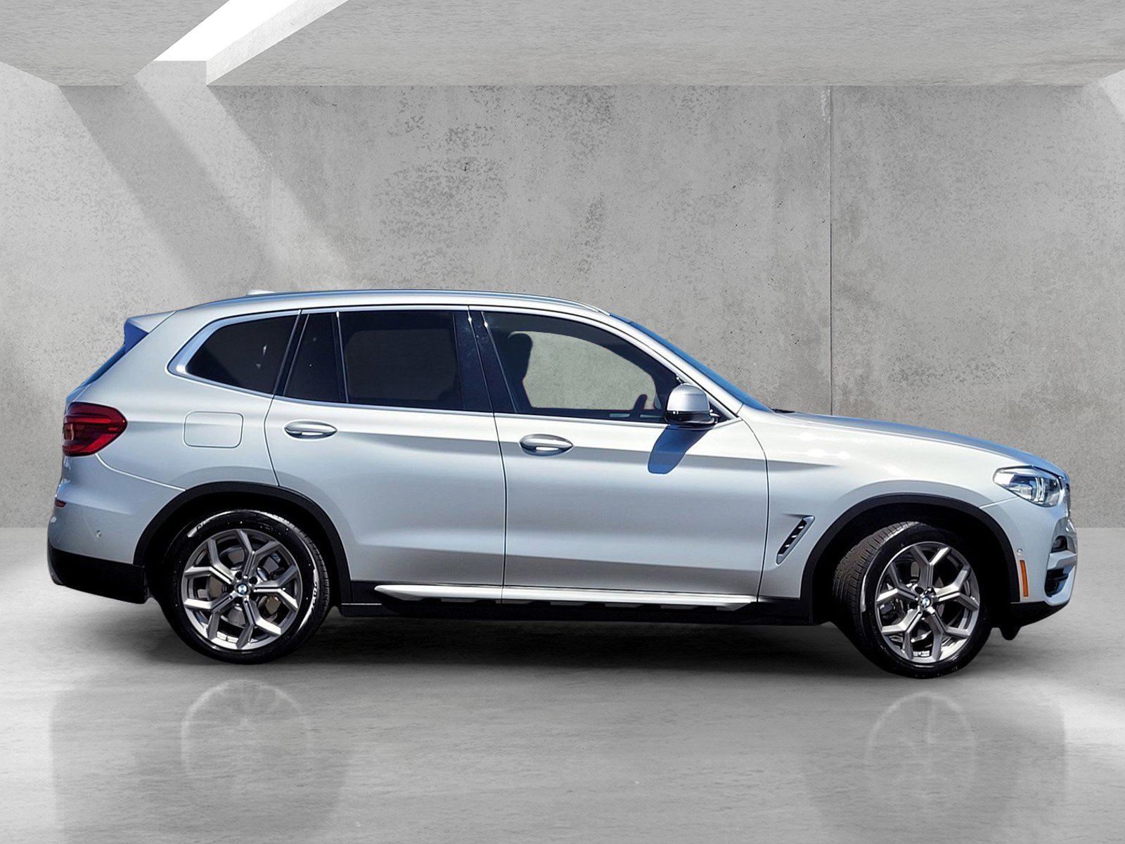 Used 2021 BMW X3 xDrive30e w/ Convenience Package image 3