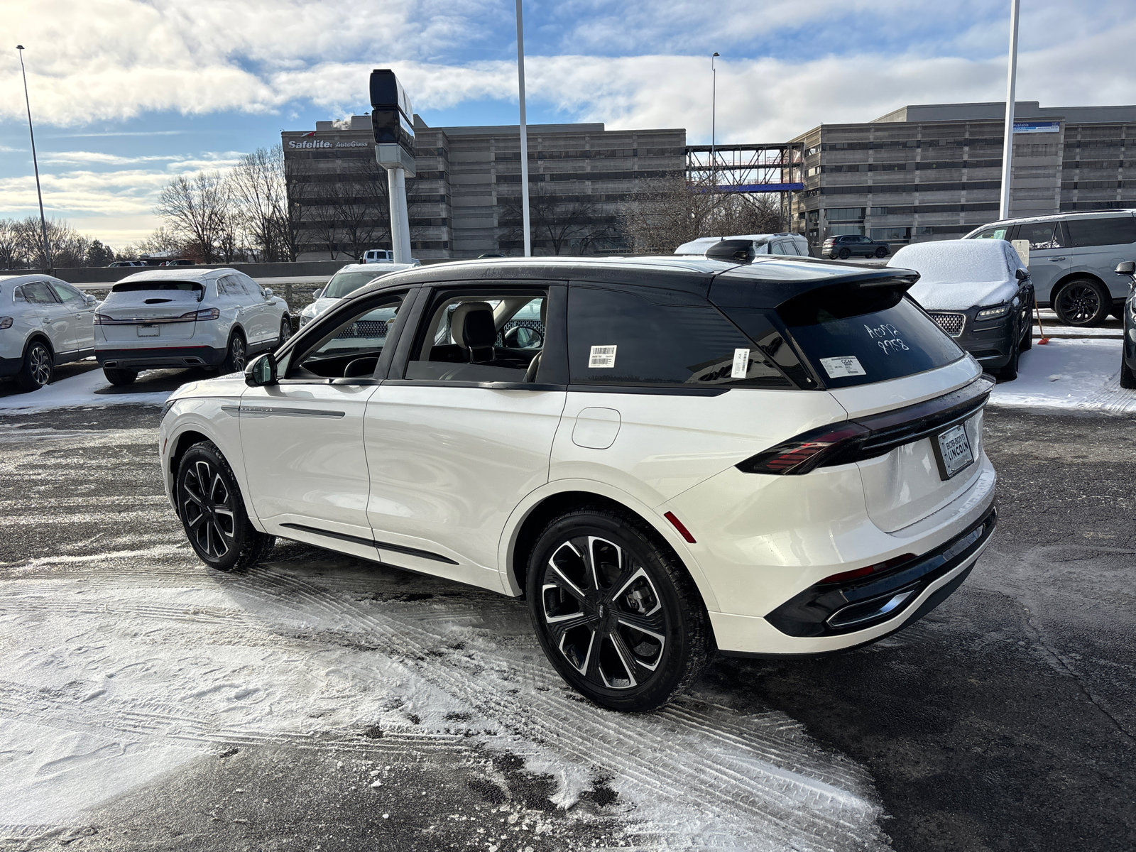 New 2026 Lincoln Nautilus Reserve image 5