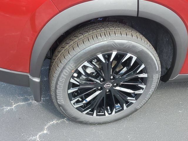 New 2026 Nissan Rogue Dark Armor FWD image 5