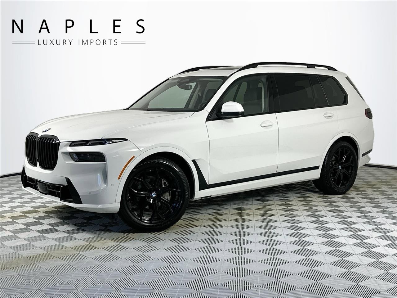 Used 2024 BMW X7 xDrive40i image 1
