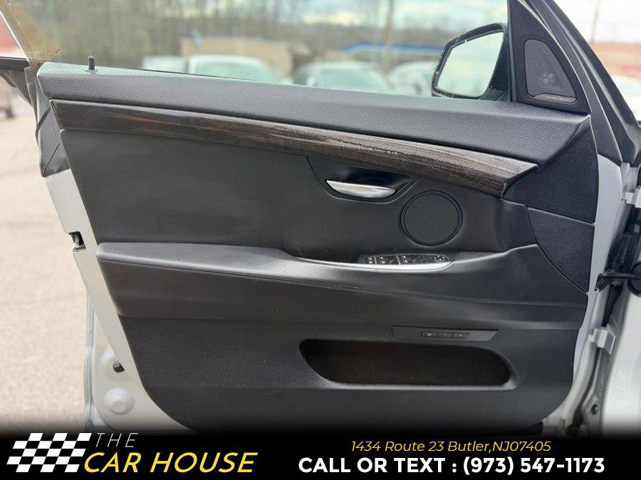 Used 2017 BMW 535i Gran Turismo RWD image 15