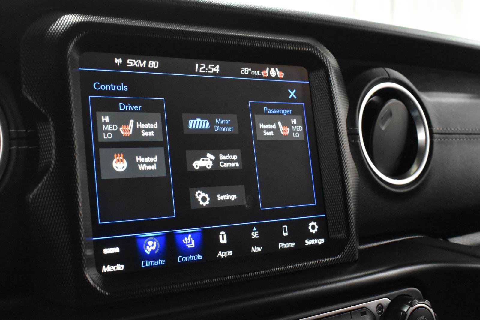 Used 2022 Jeep Wrangler Unlimited Sahara w/ Cold Weather Group image 15