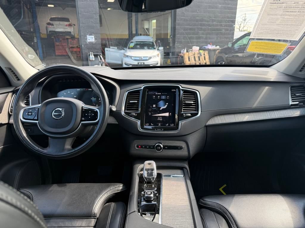 Used 2022 Volvo XC90 T8 Inscription image 19