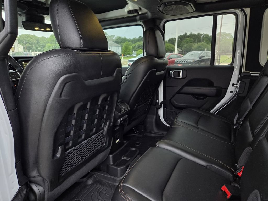 Used 2023 Jeep Wrangler Unlimited Rubicon 392 w/ Dual Top Group AWD/4WD image 33