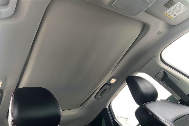 Used 2022 Ford Escape SEL w/ SEL Stealth AWD Package image 17