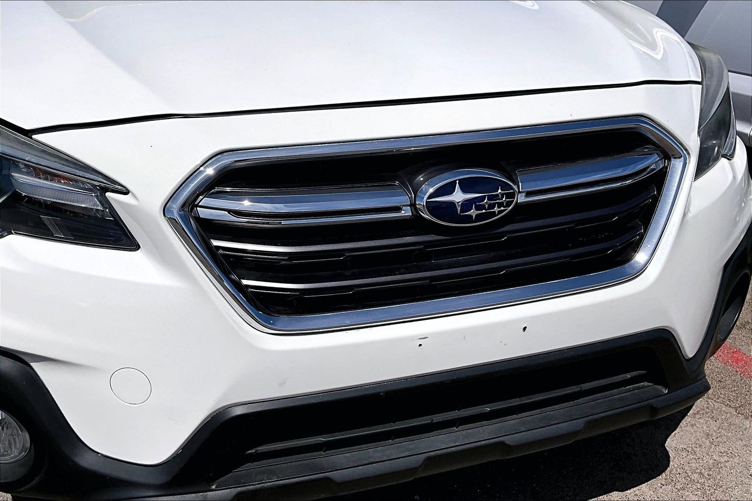 Used 2019 Subaru Outback 2.5i Limited AWD/4WD image 4