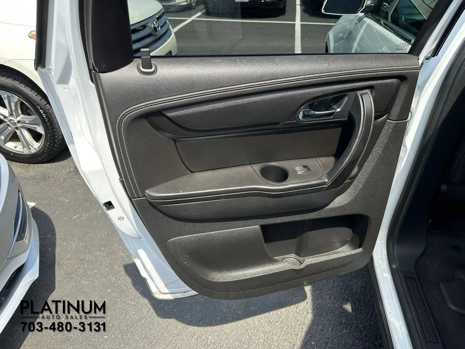 Used 2017 Chevrolet Traverse LT AWD/4WD image 19