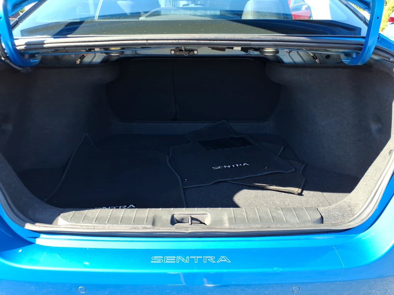 Used 2023 Nissan Sentra SR FWD image 16