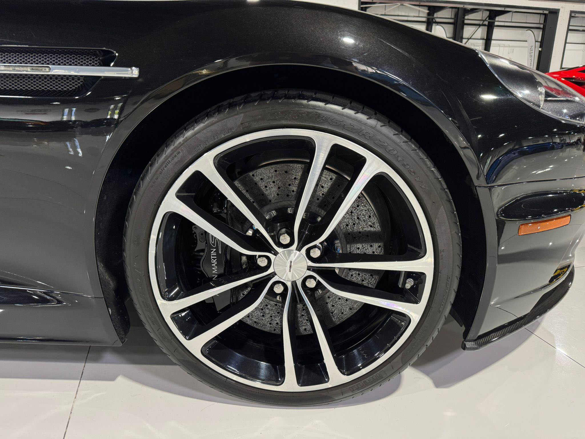 Used 2012 Aston Martin DBS Volante image 56