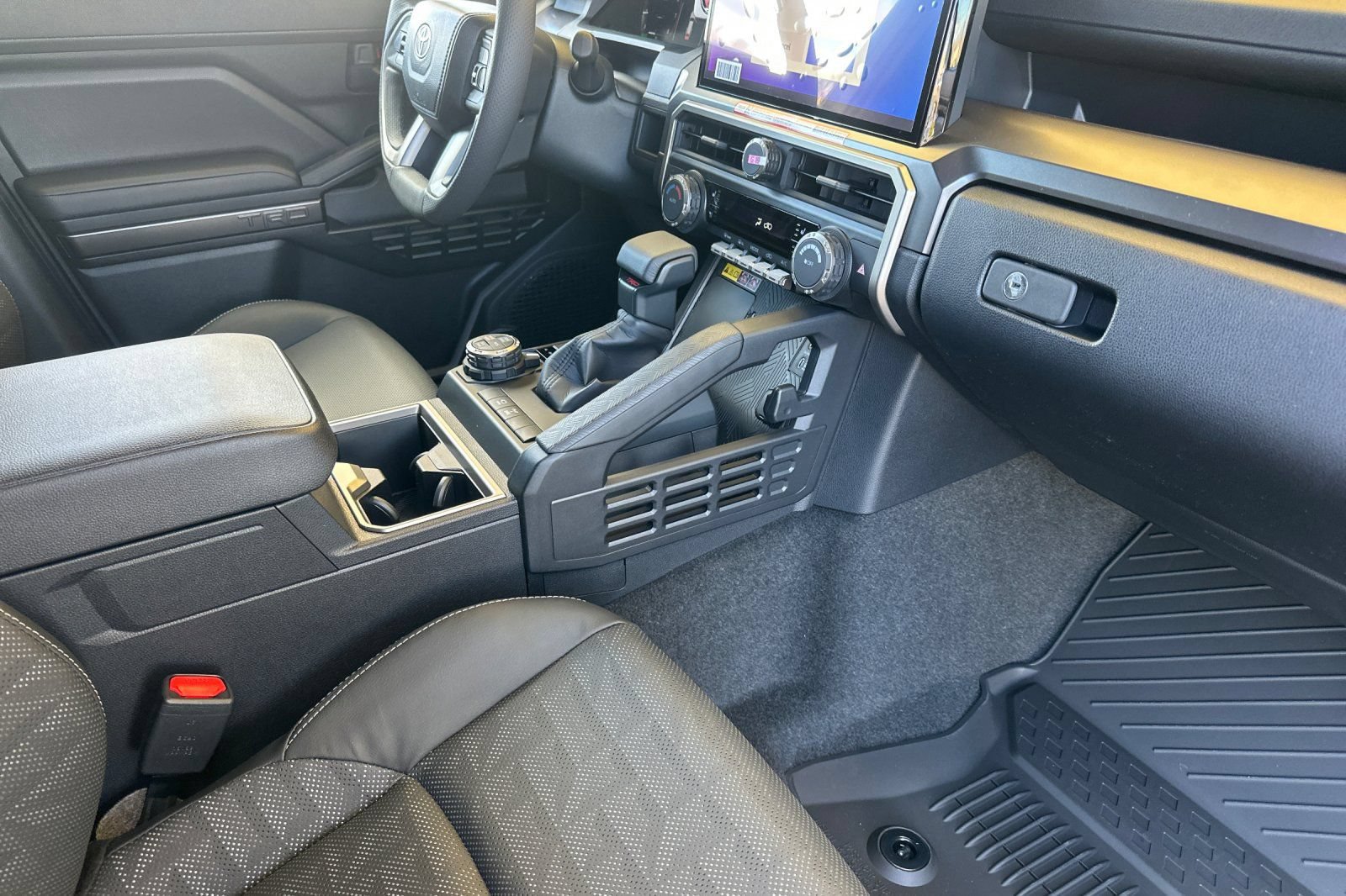 New 2026 Toyota 4Runner TRD Off-Road Premium w/ Tow Technology Package AWD/4WD image 18