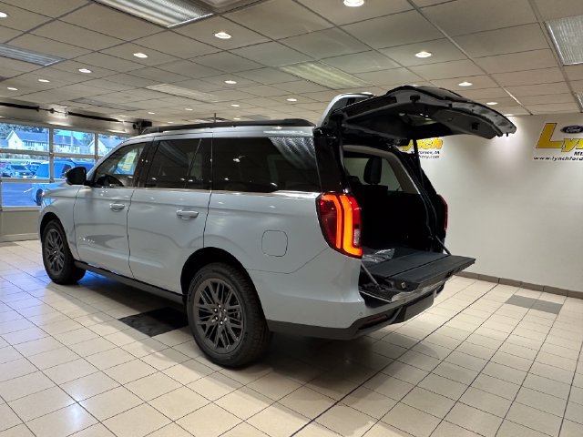 New 2027 Ford Expedition Platinum w/ Driver's Package AWD/4WD image 28