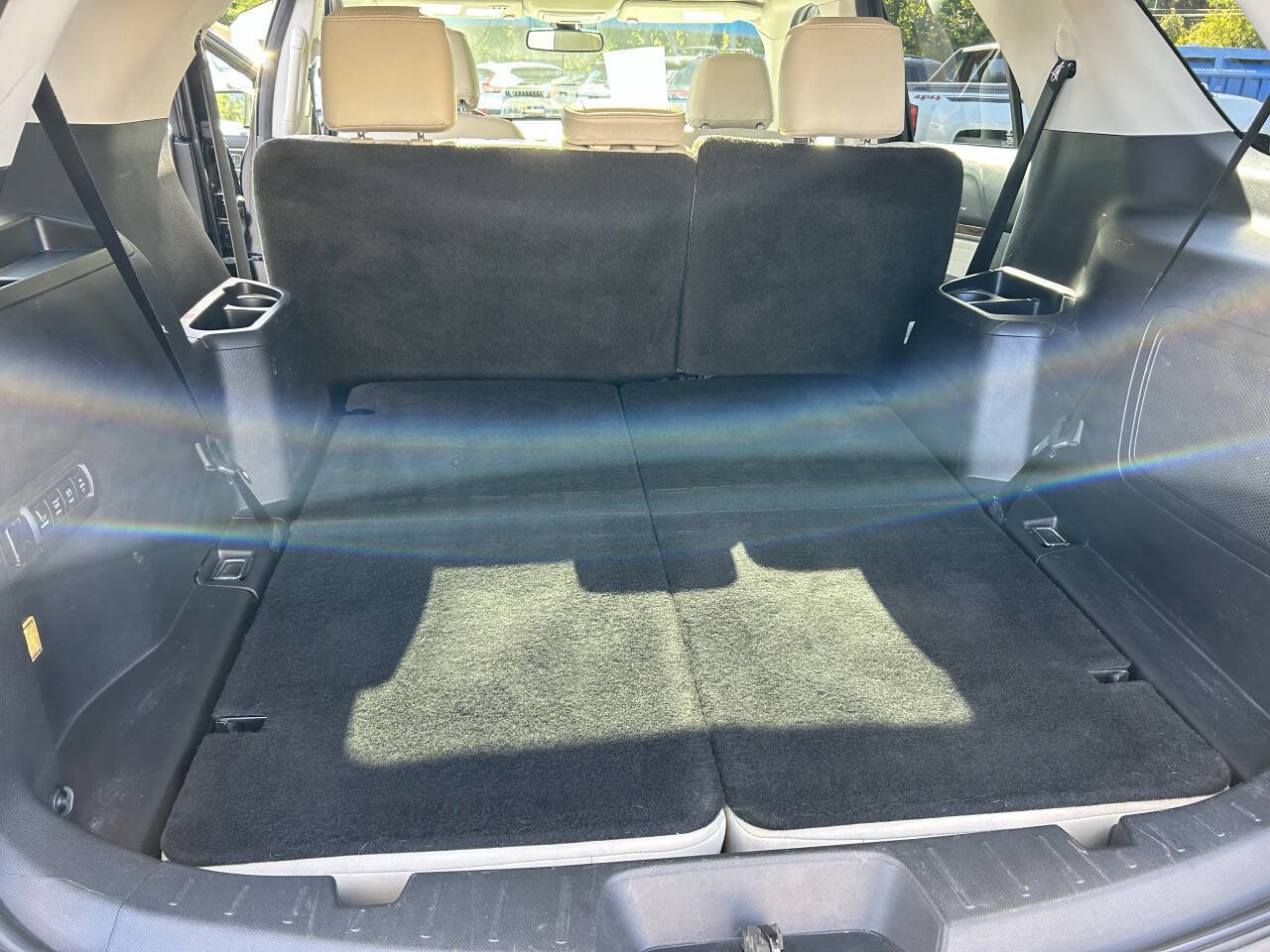 Used 2017 Ford Explorer Platinum image 41