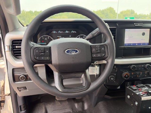New 2026 Ford F550 4x4 Regular Cab Super Duty image 10