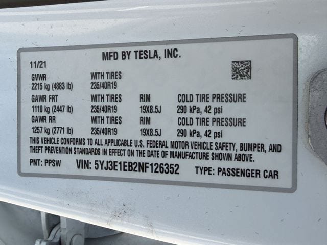 Used 2022 Tesla Model 3 Long Range AWD/4WD image 25