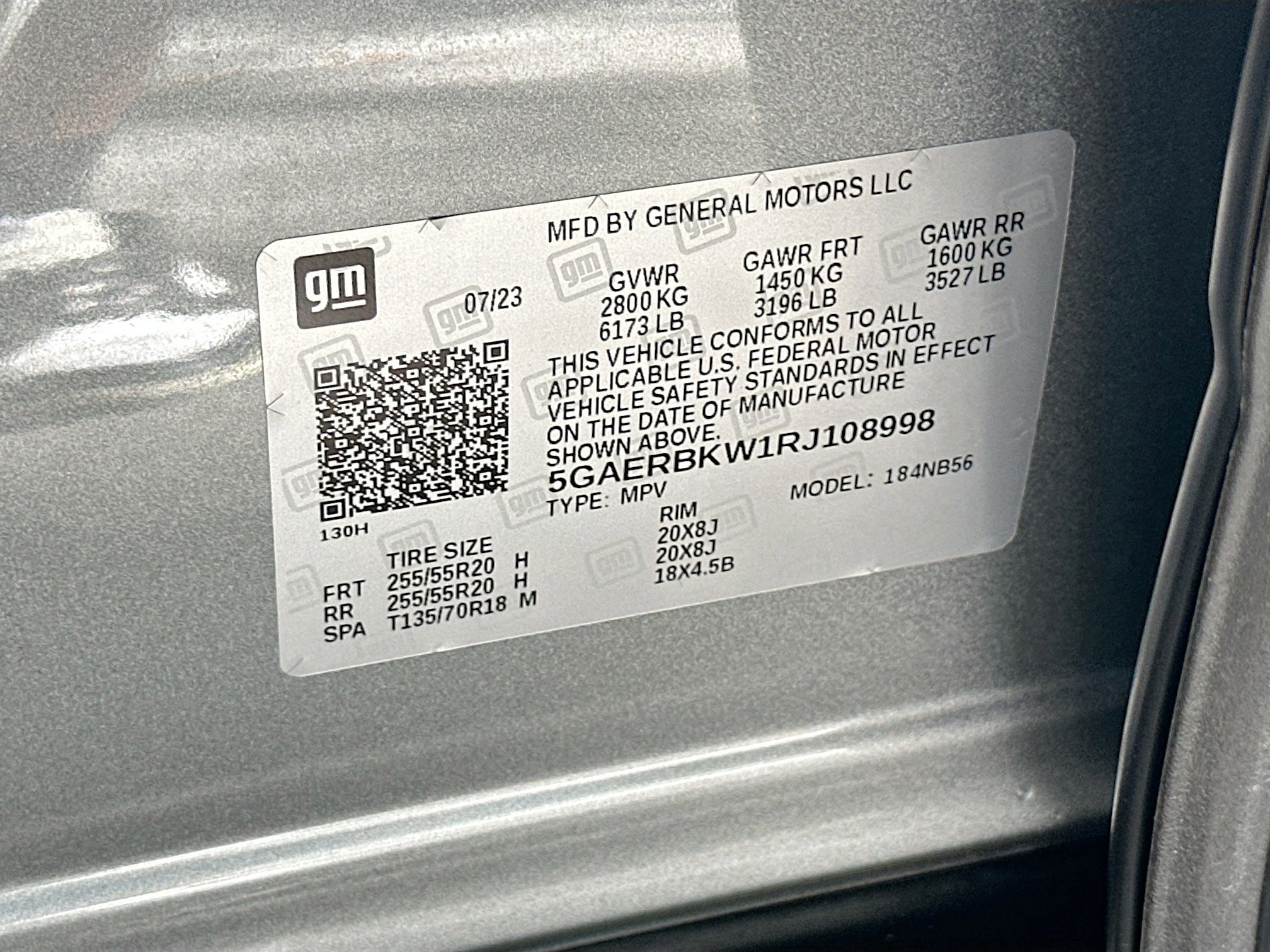 Used 2024 Buick Enclave Essence w/ Sport Touring Edition image 33