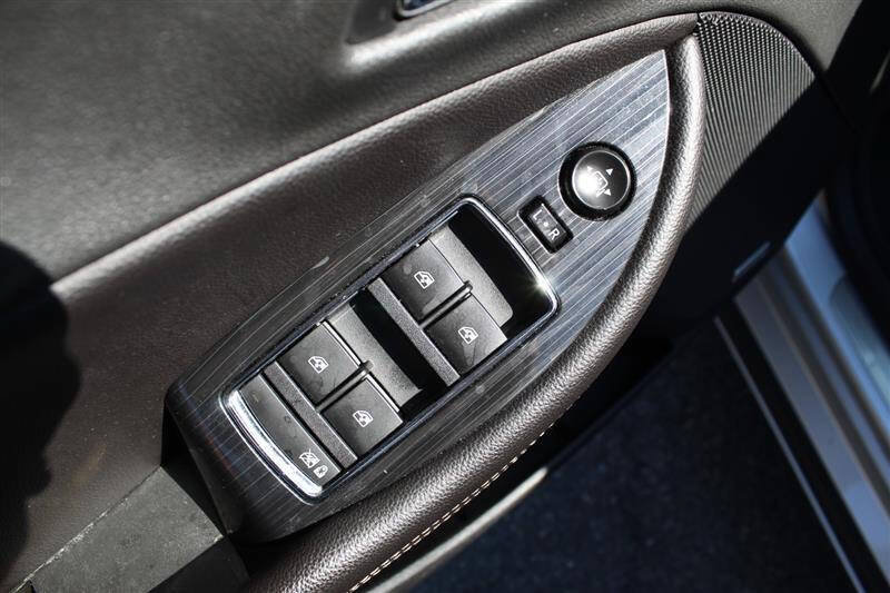 Used 2019 Chevrolet Impala Premier FWD image 13