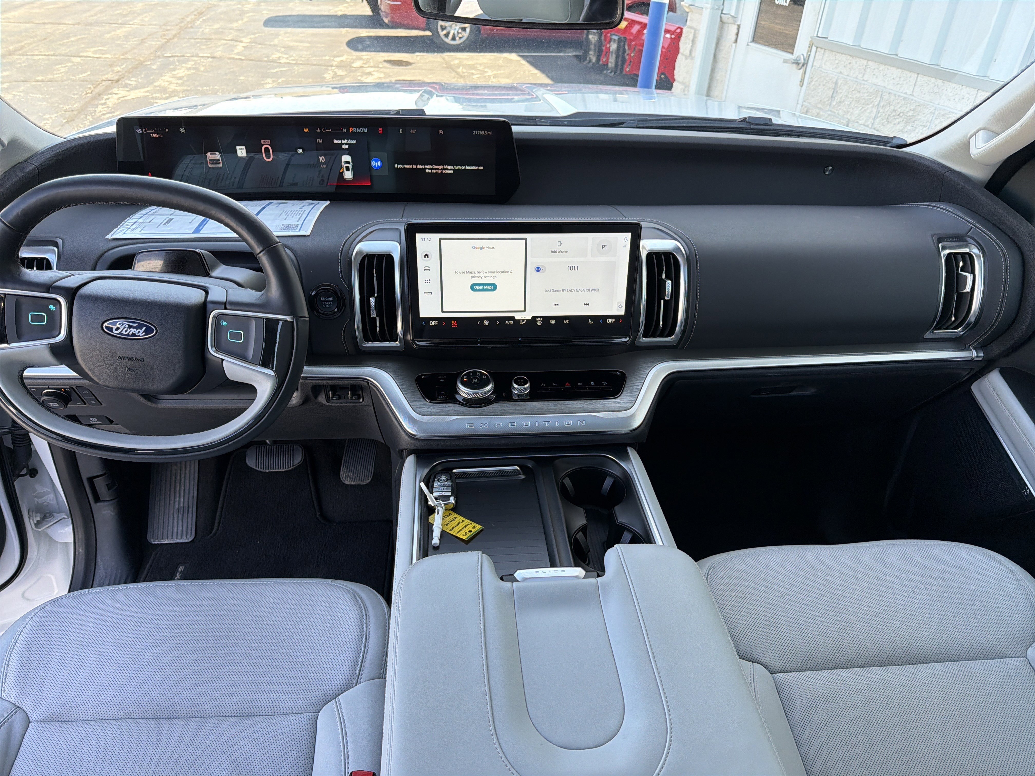 Certified 2025 Ford Expedition Platinum AWD/4WD image 36