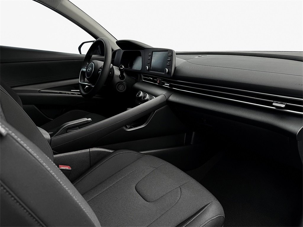 New 2025 Hyundai Elantra SE w/ Cargo Package image 15