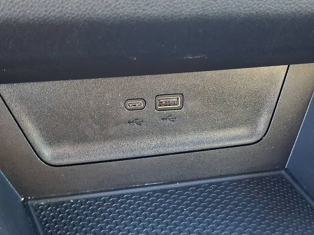 Used 2025 Chevrolet Equinox LT FWD image 26